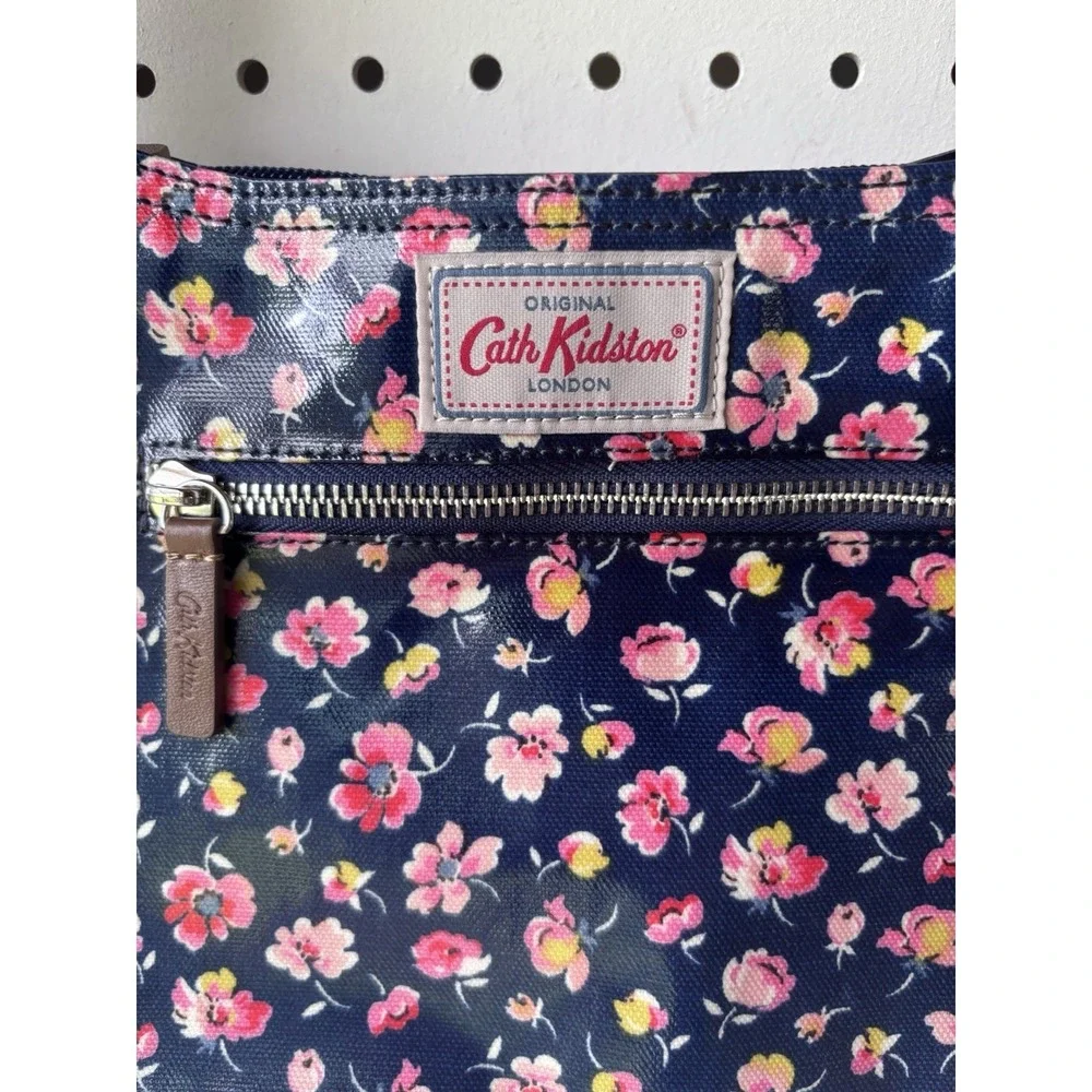 Cath Kidston Bag Purse Oilcloth Shoulder Crossbody Blue Pink‎ Floral